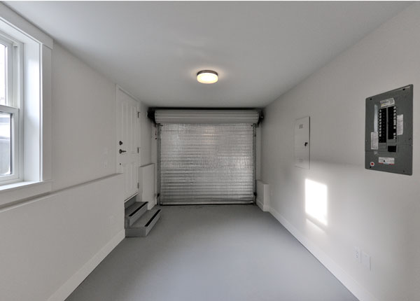Small House Just 500 Sq Ft With A Garage But Seems Bigger