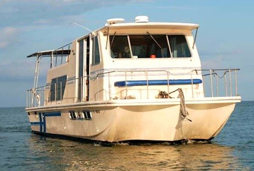 House boat in the Keys